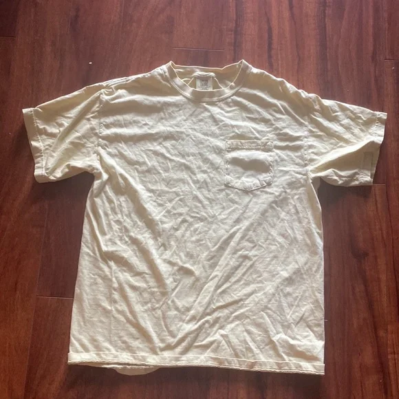 Comfort Colors Mens Yellow Tee with Pocket Short Sleeve T Shirt - Picture 3 of 7